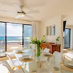 Beachfront Villa In Cancun Hotel Zone