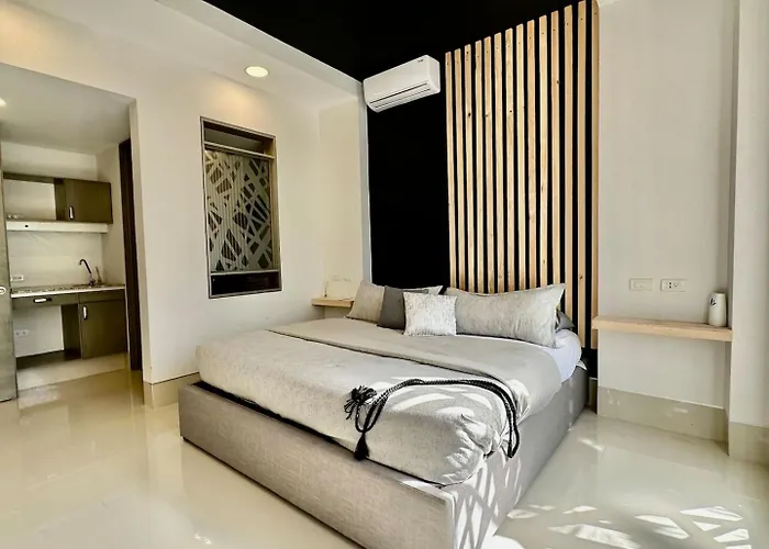 Hotel Zone Oceanside 2 Bedroom 2 Bath Condo