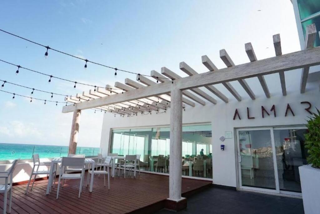 Brand New At The Beach, Sunset View Apartamento Cancún