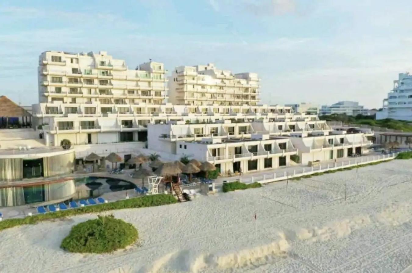 Beachfront In Zone Cancun