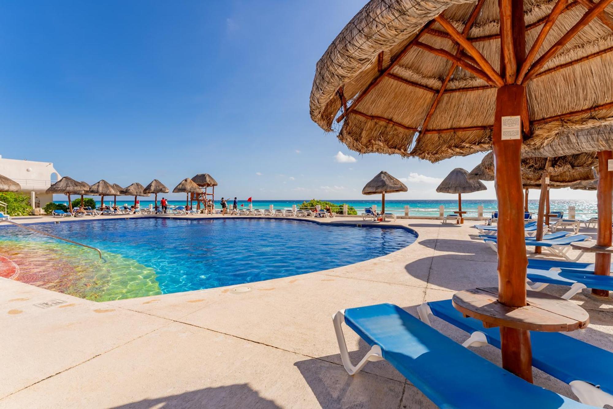 Apartment Beachfront In Zone *