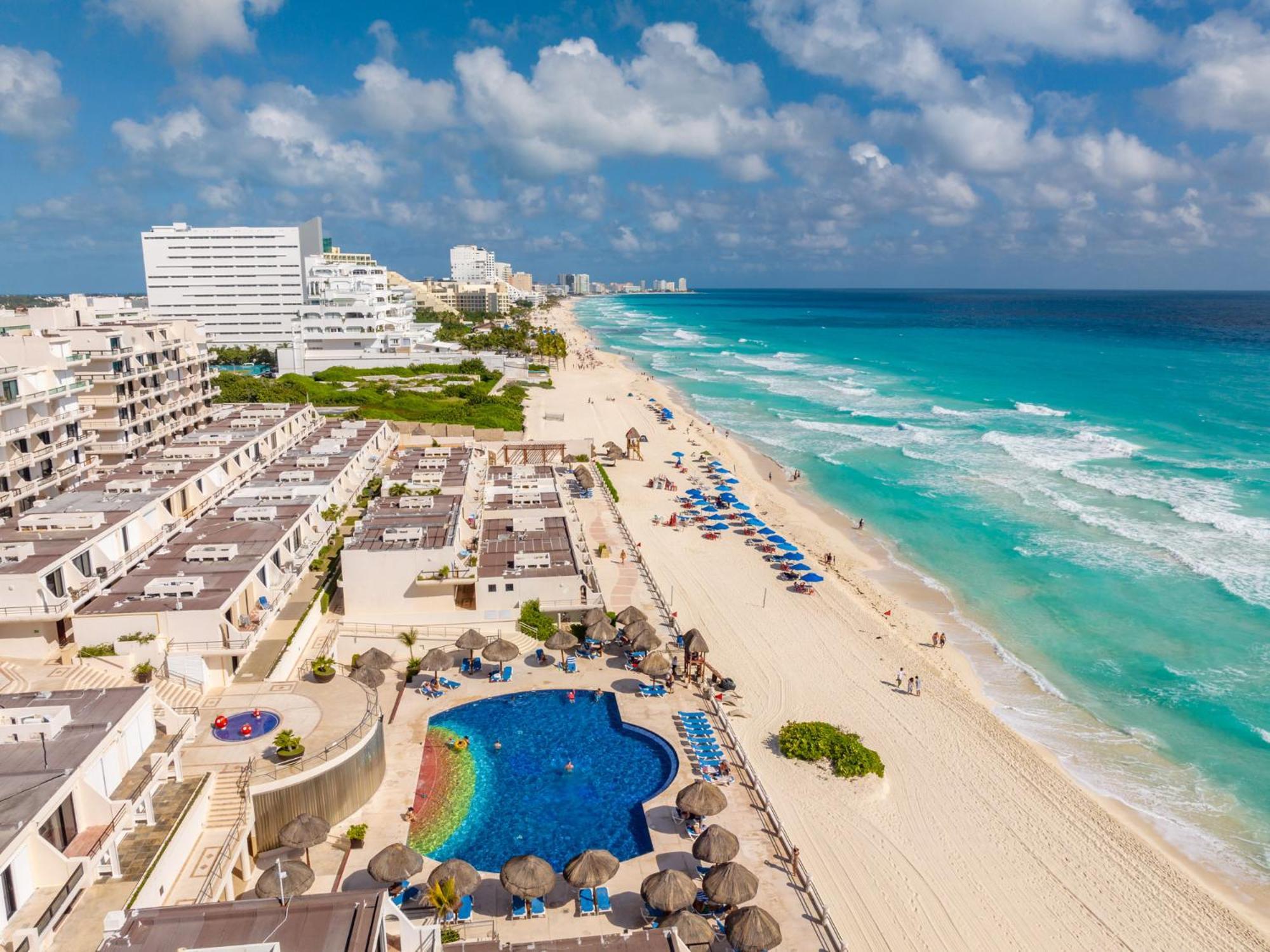 Beachfront In Zone * Cancun