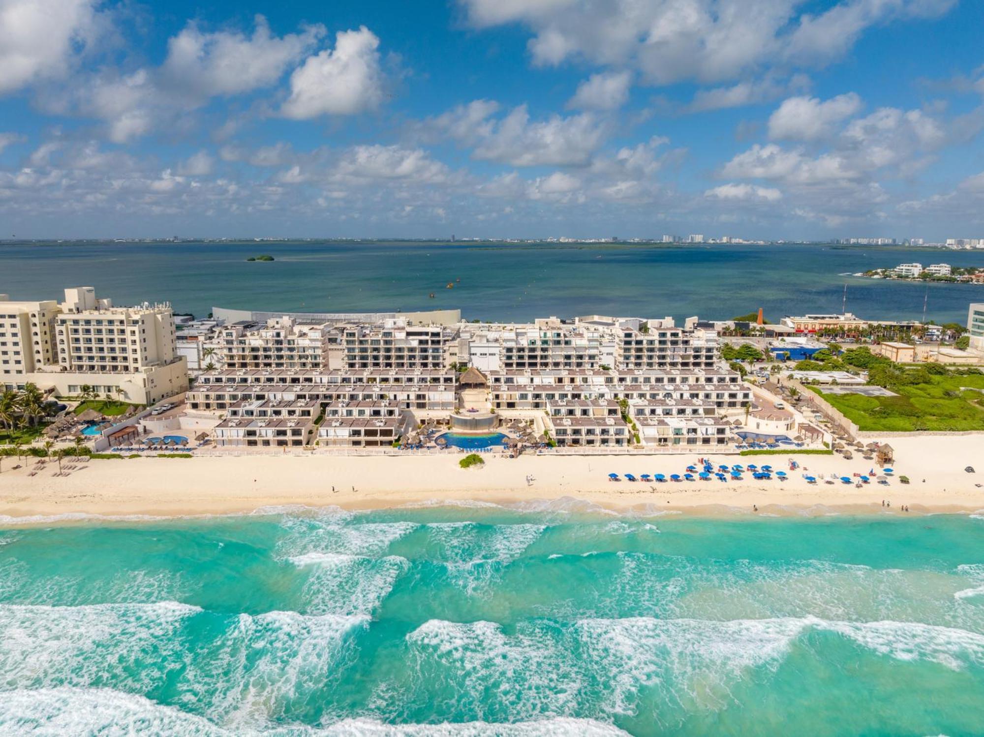 Beachfront In Zone Apartment *