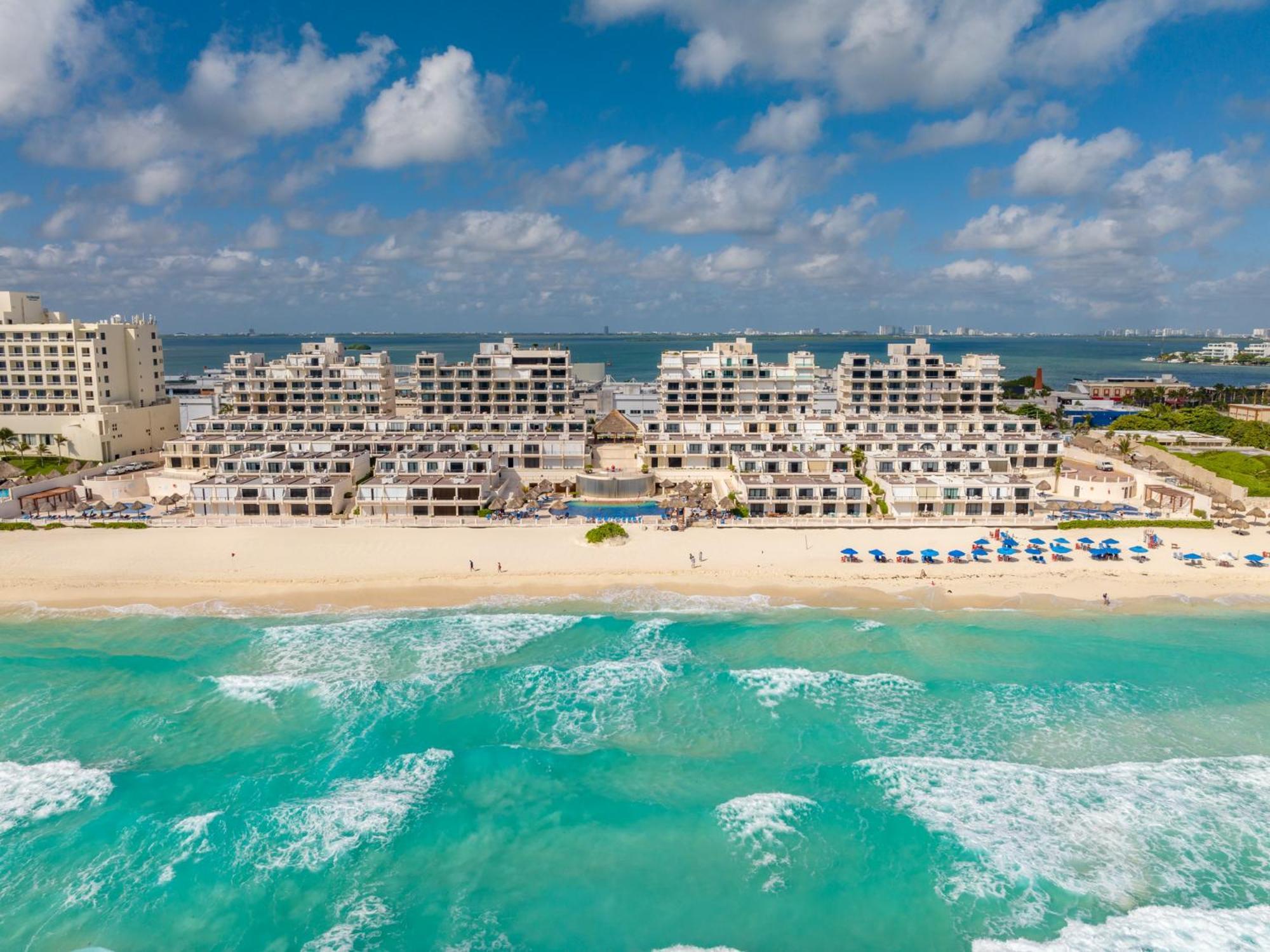 Beachfront In Zone Cancun
