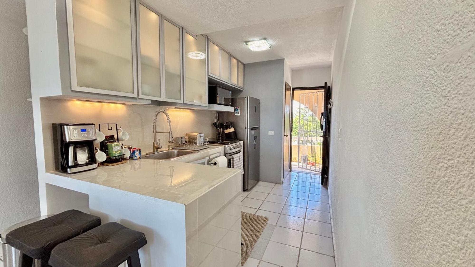 Beautiful In Front Ocean View Apartment