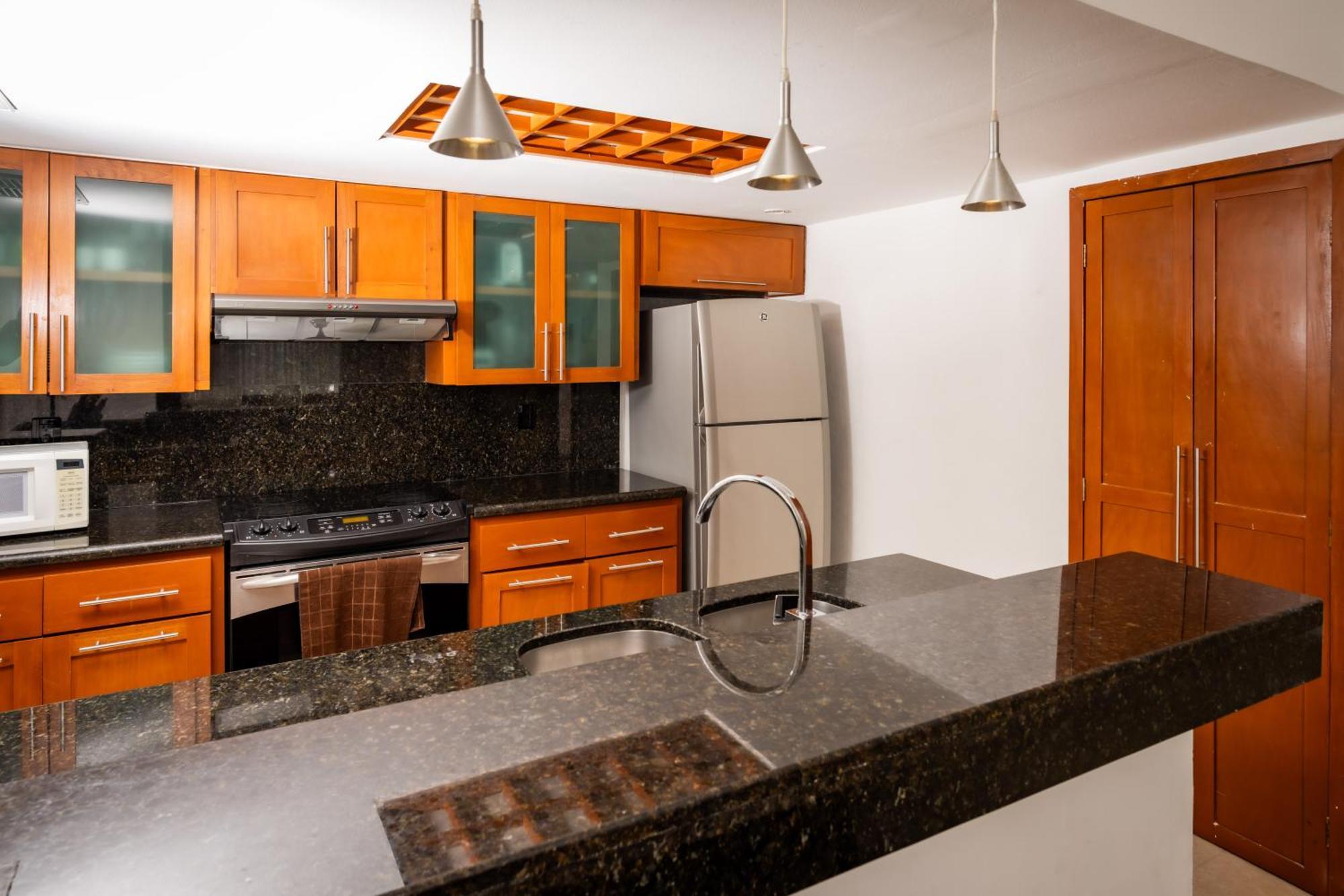 Oceanfront In Complex * Cancun