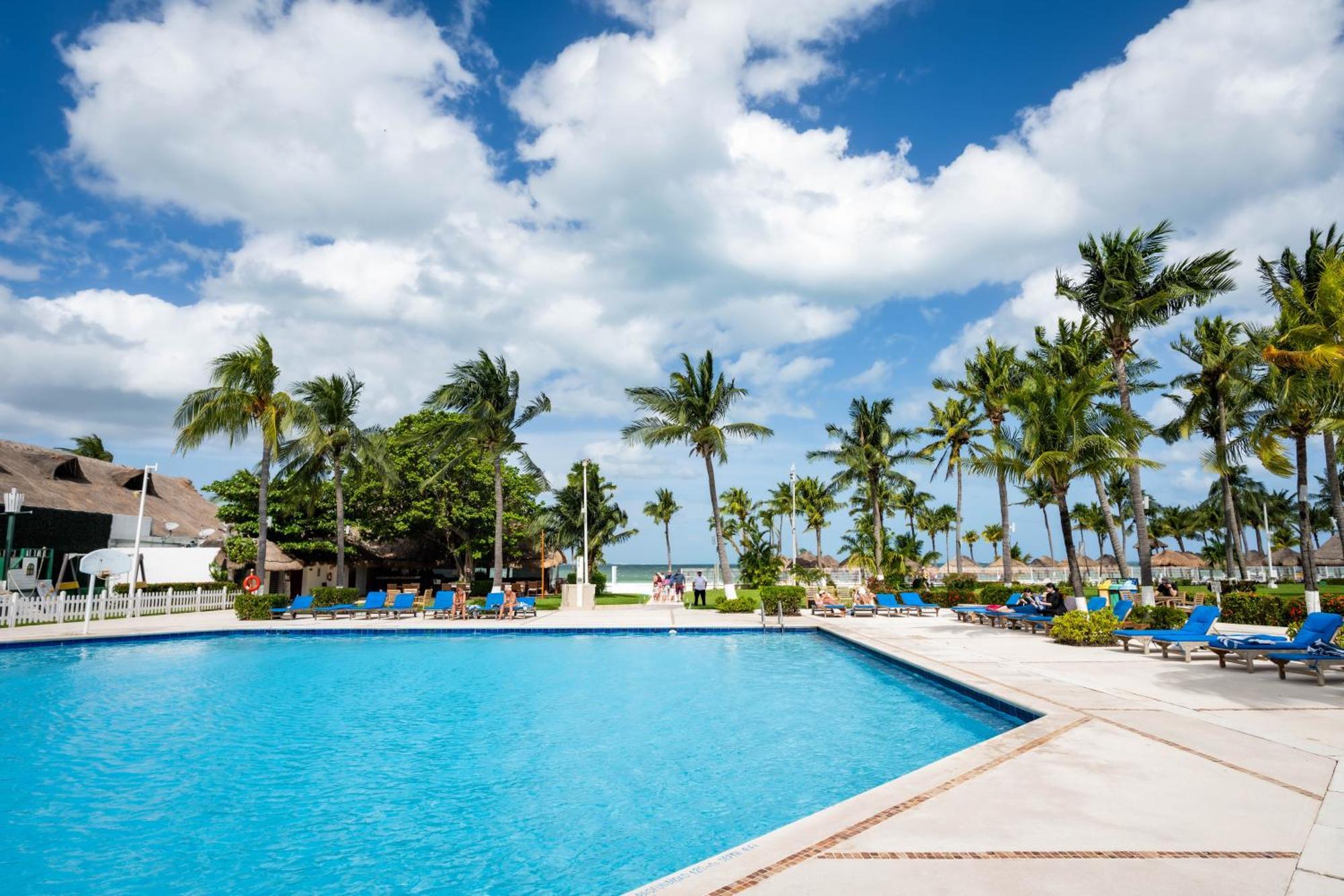 Oceanfront In Complex Aparthotel *