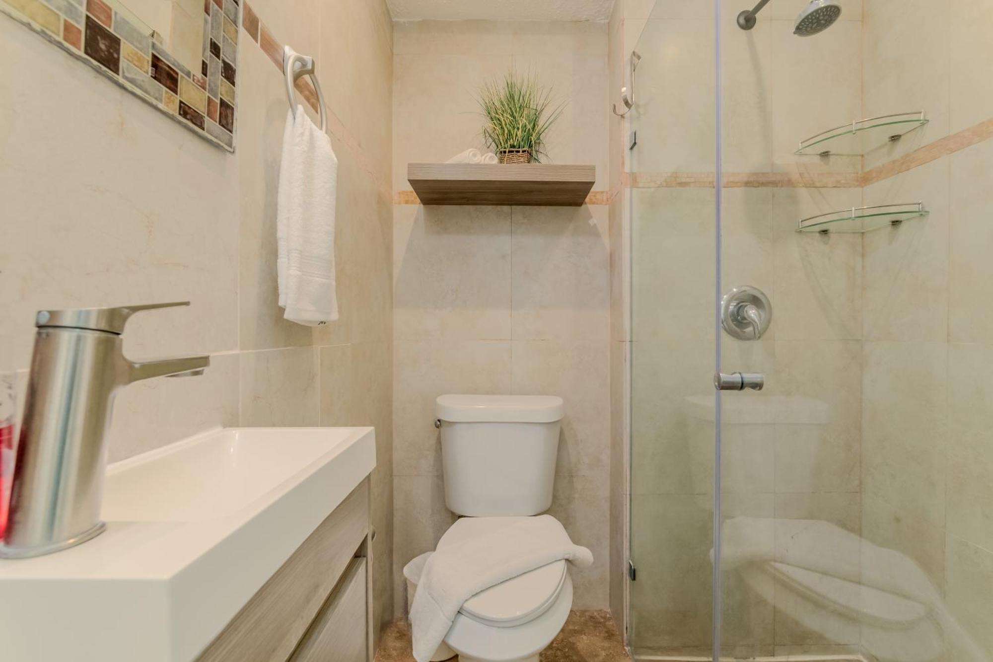 Apartamento Zone - 2 Bedroom Beachfront, Bright And Spacious Cancún