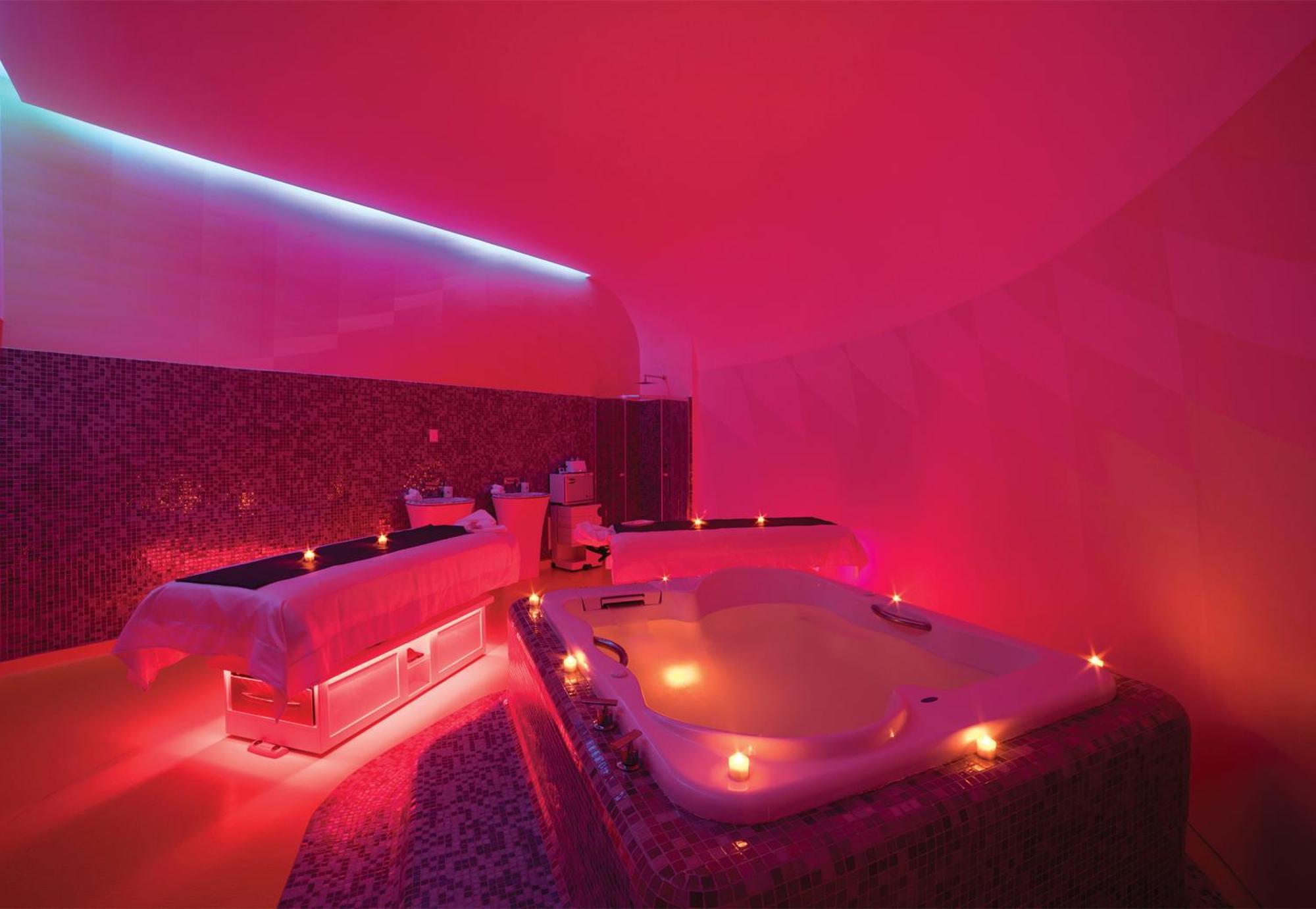 Temptation At The Tower (adults Only) Resort Cancun