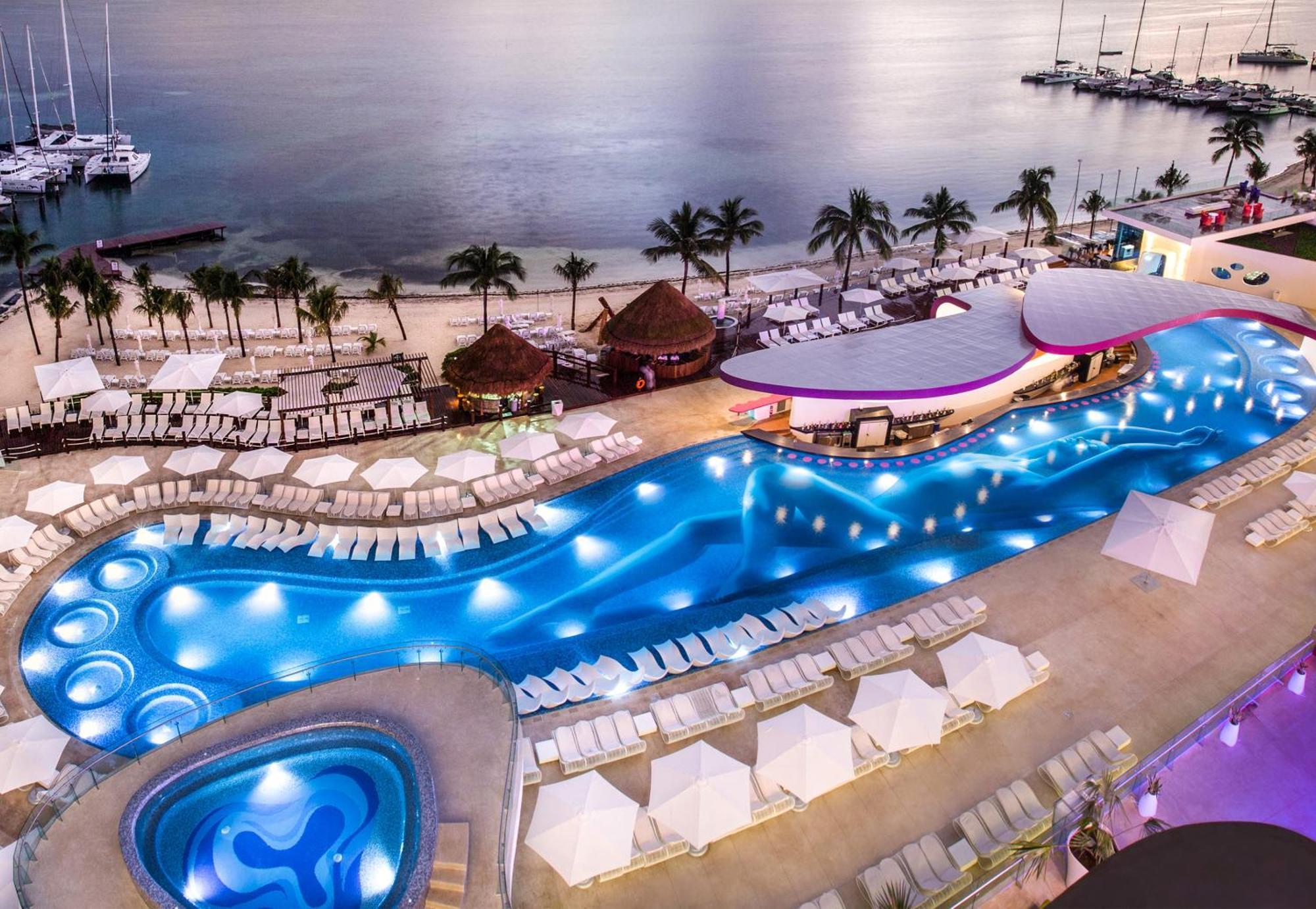 Temptation At The Tower (adults Only) Cancun