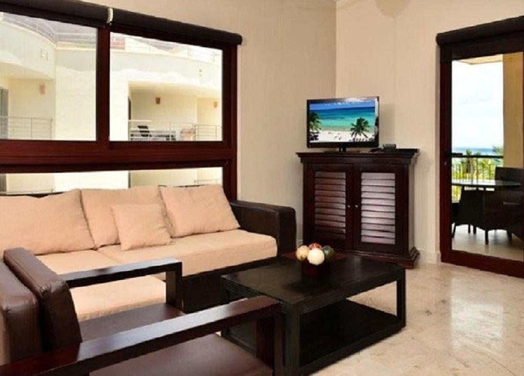 El Faro - Condo Hotel *