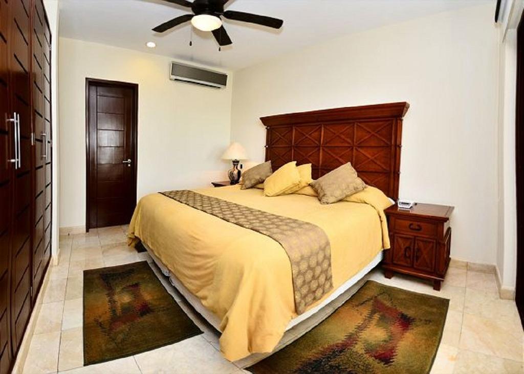 El Faro - Condo Hotel
