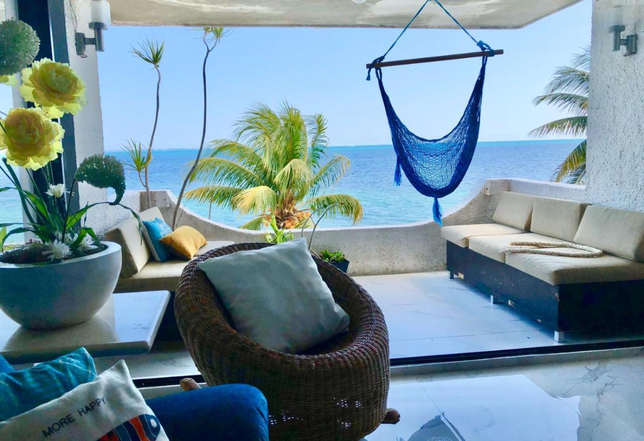 Flamingo Paradise Front By Cielo Maya Cancun