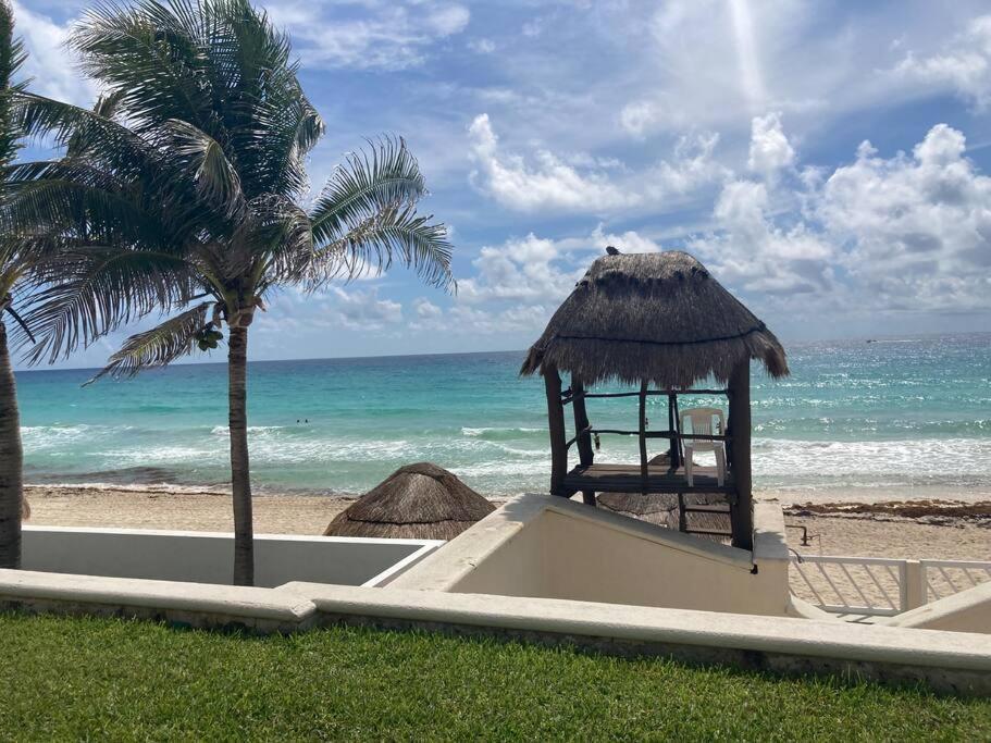 Oceanfront, Entire Apartment