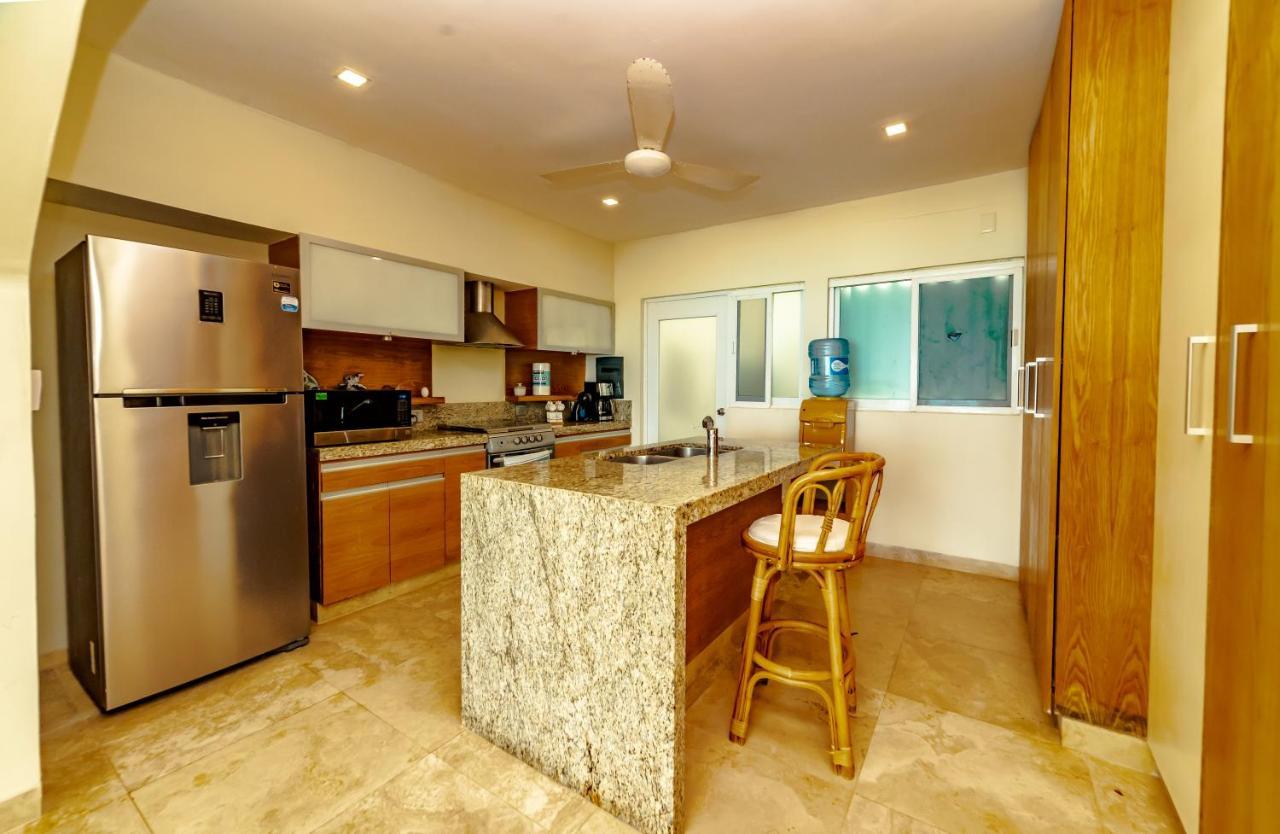Brisas Shore - Heated Private Pool Apartment *