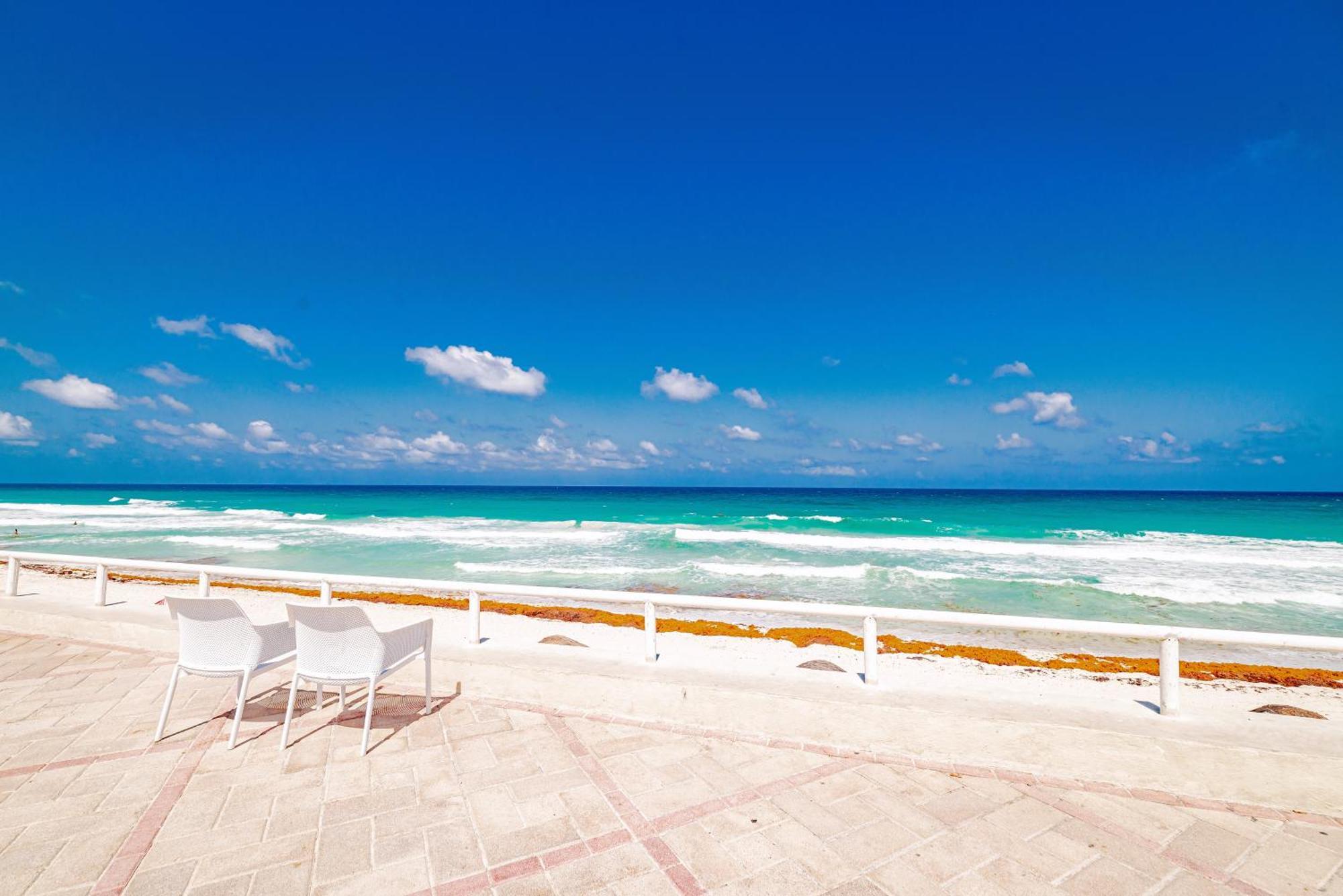 Brisas Shore - Heated Private Pool Apartment Cancun
