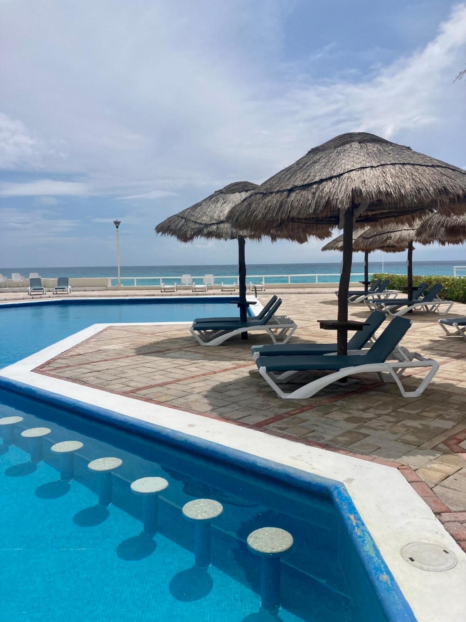 Apartment Oceanfront, Entire *
