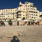 capitan suites sea view