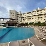 capitan suites sea view