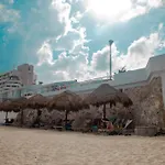 Beachfront Apartments Cancun