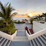 Condo With Balcony Ocean & Lagoon View, Brisas Cancun Hotel Zone, By Beach & Ocean Apartments