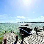 Luxurious Lagoon-Front Apartment In Hotel Zone Tranquility Meets Elegance Near Top Attractions And Beaches