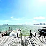 Luxurious Lagoon-Front Apartment In Hotel Zone Tranquility Meets Elegance Near Top Attractions And Beaches