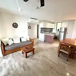Beautiful Beachfront Apartment With Pool Relaxing Getaway