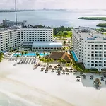 Hotel Casa Maya