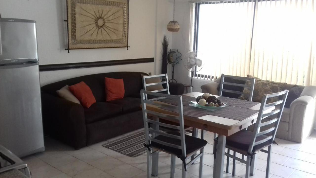 Brisas Apartment *