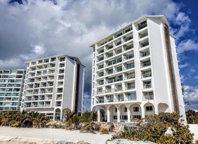 Oceanfront Prime Location Cancún