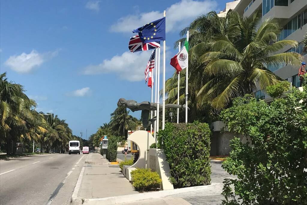 Penthouse Spectacular Ocean View Terrace Brisas Zone * Cancún