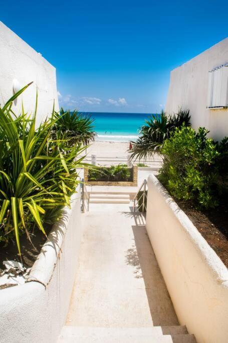 Apartment Ocean Front Marlin, Location In Zone #109 Cancun