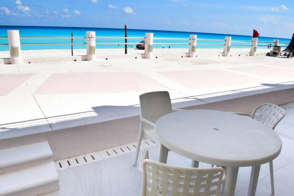 Apartment Ocean Front Marlin, Location In Zone #109 Cancun