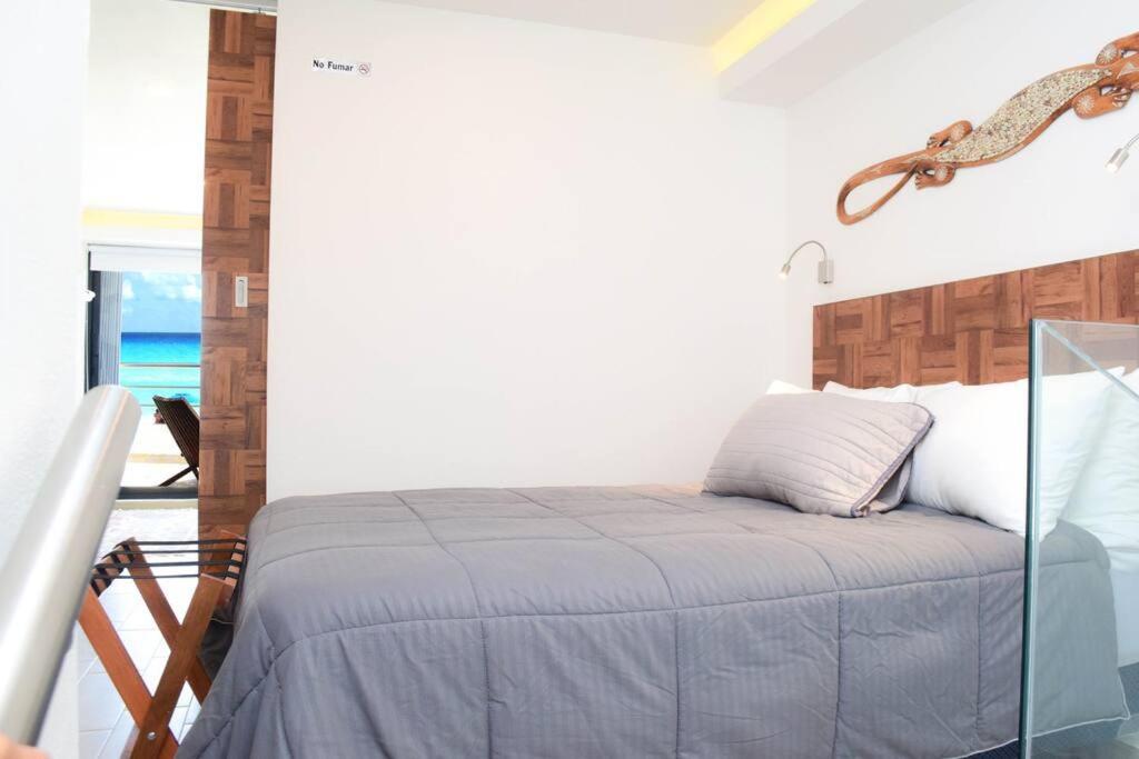 Apartment Ocean Front Marlin, Location In Zone #109 *