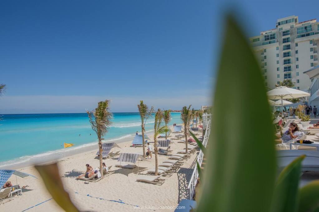 Ocean Front, Beautifull Beach, 3c Apartment Cancun