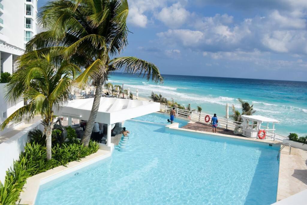 Estudio 4 Sobre Playa, Alberca, Gimnasio, Jacuzzi Cancun