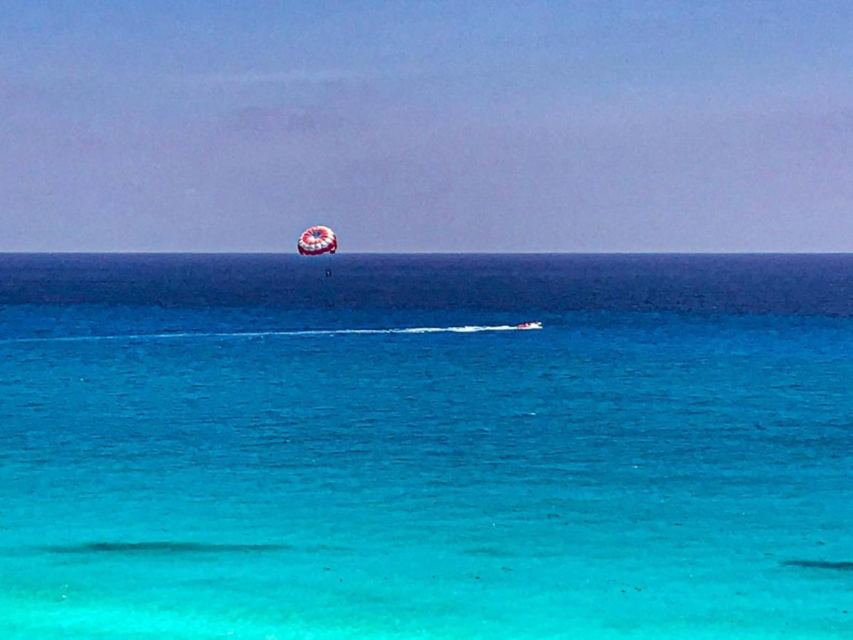 Bof * Cancun