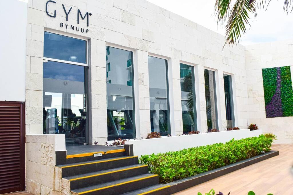 Apartamento Luxury Ocean Front Apartment, 2 Bedroom Beach, Gym,