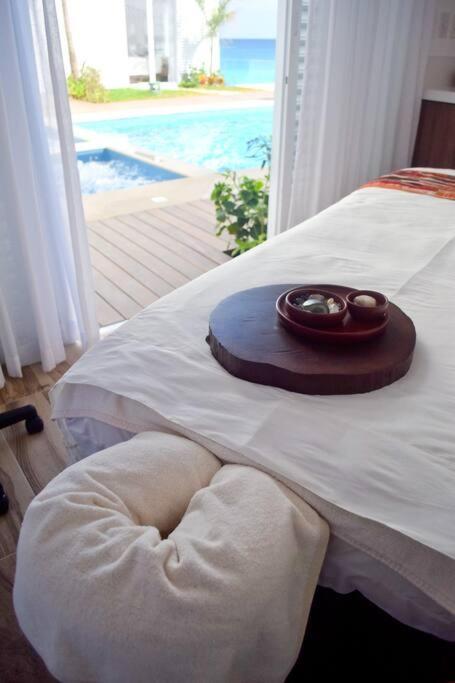 Luxury Ocean Front Apartment, 2 Bedroom Beach, Gym, *