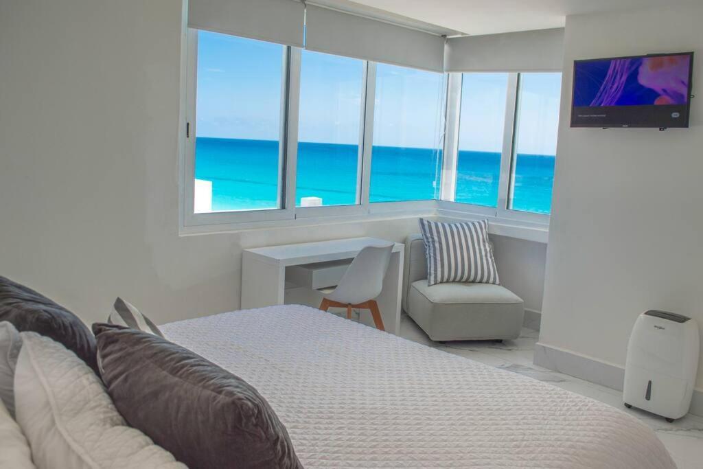 Apartamento Luxury Ocean Front Apartment, 2 Bedroom Beach, Gym,