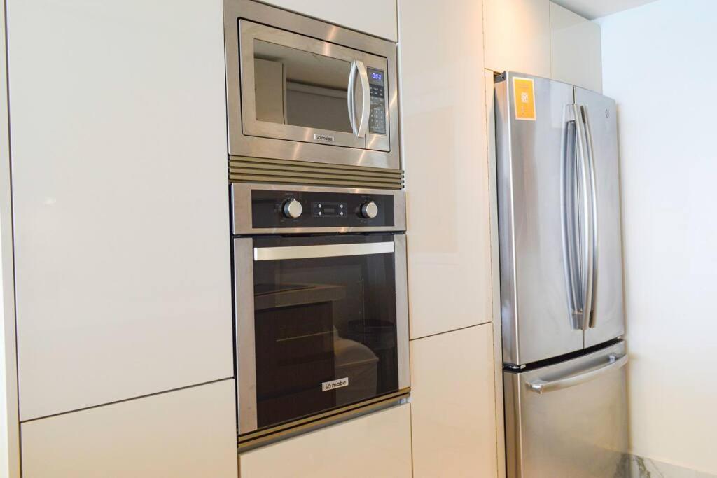 Apartamento Luxury Ocean Front Apartment, 2 Bedroom Beach, Gym,