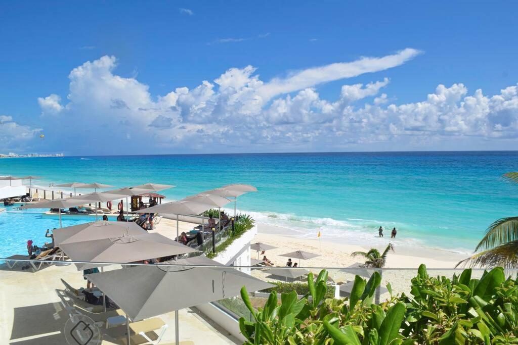 Apartamento Luxury Ocean Front Apartment, 2 Bedroom Beach, Gym, *