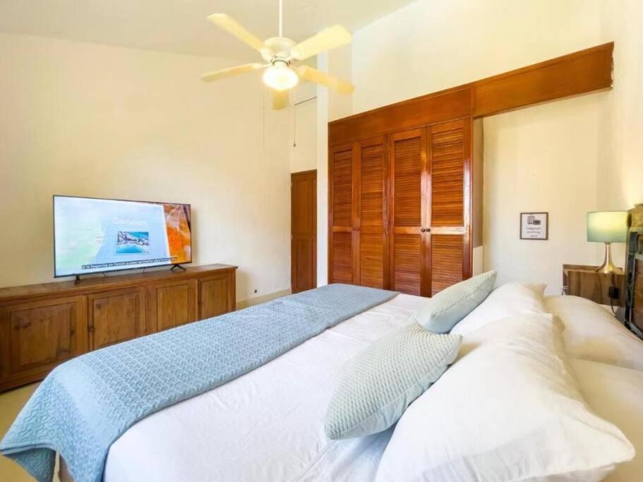 En Complejo Hotelero Con Playa Apartamento *