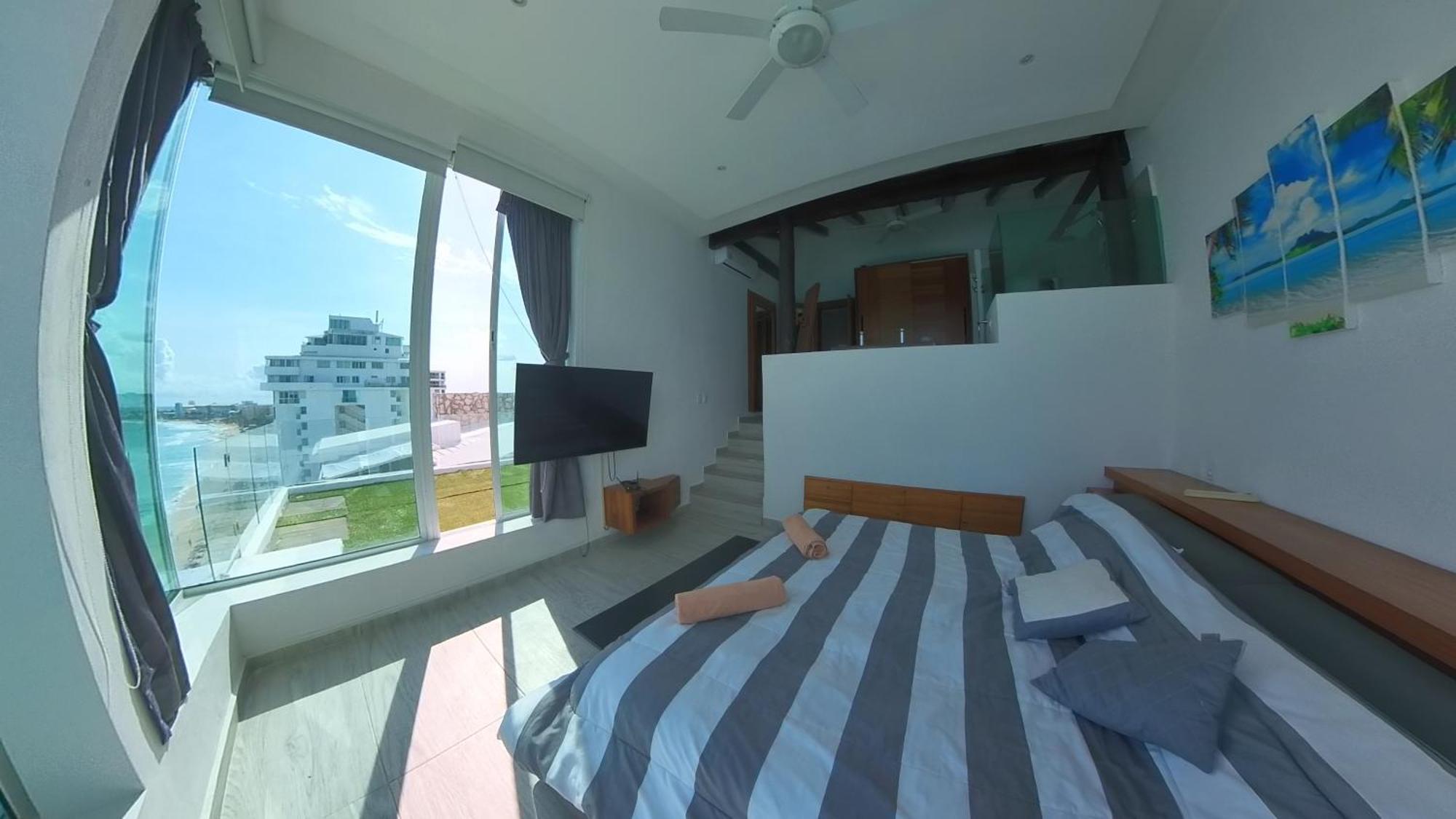Apartamento Penthouse Plaza Sv
