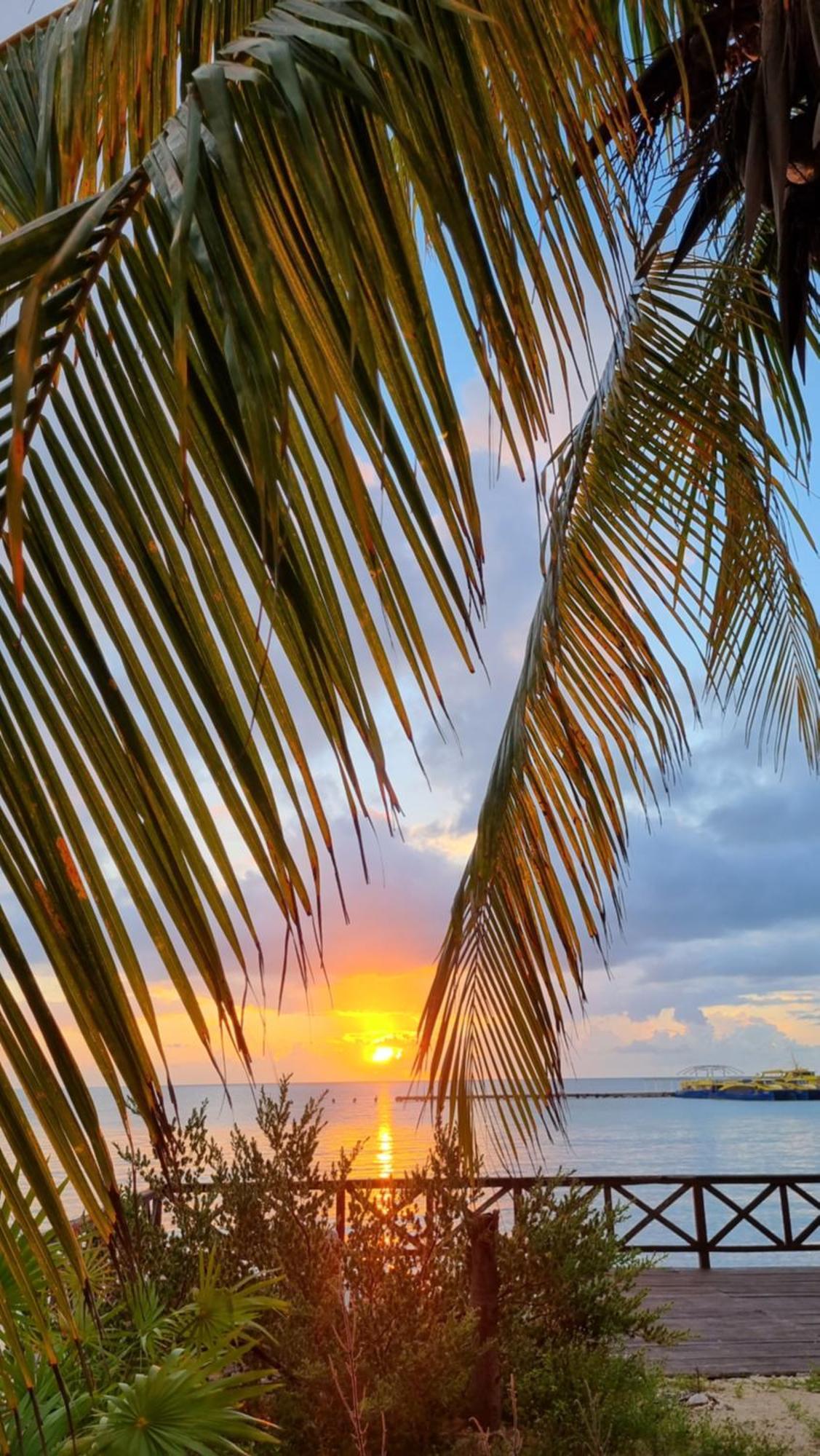 On The - Seaside Sunrise Haven 3 Bedrooms Sea View Apartamento