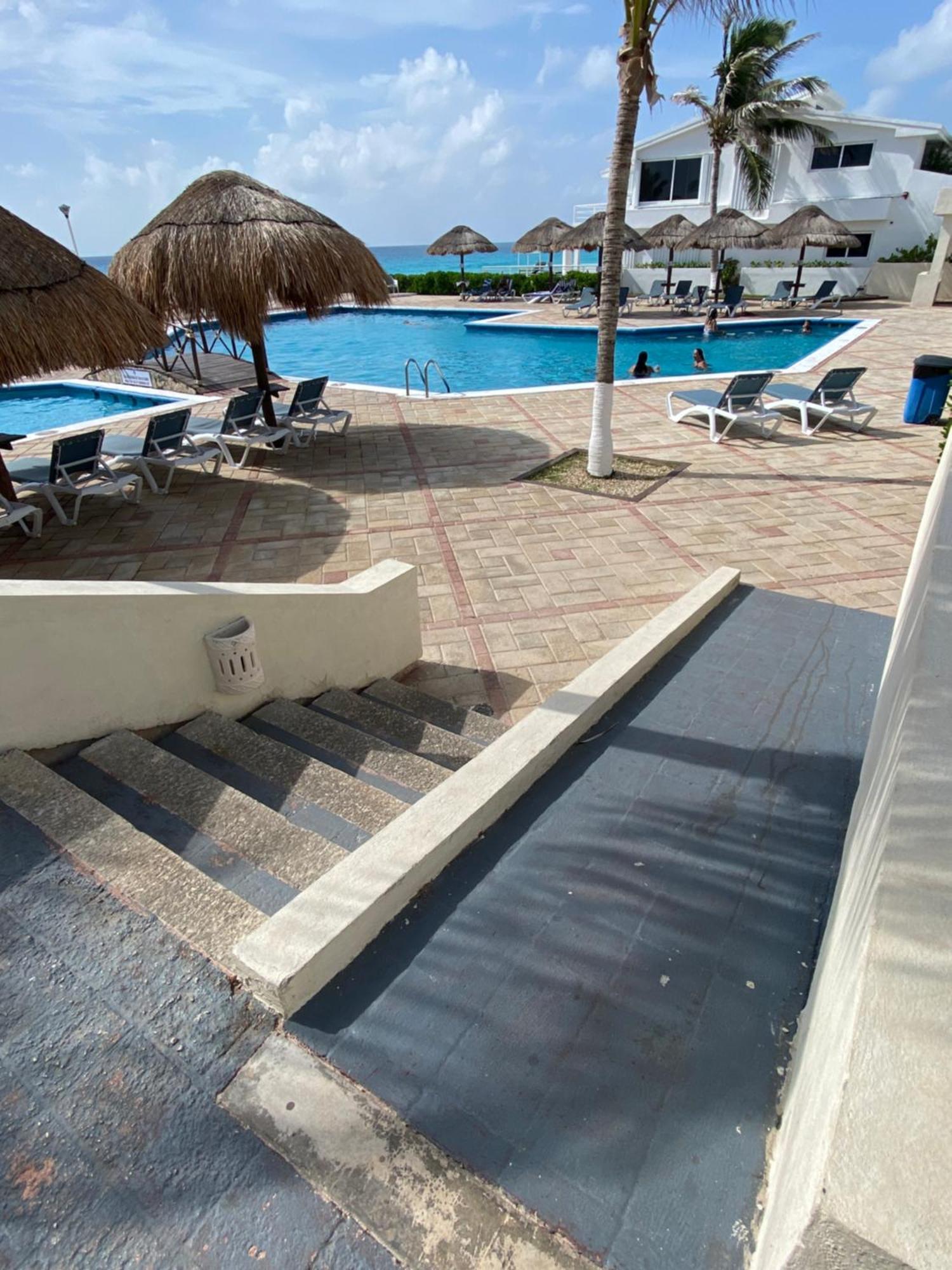 Penthouse Spectacular Ocean View Terrace Brisas Zone * Cancún