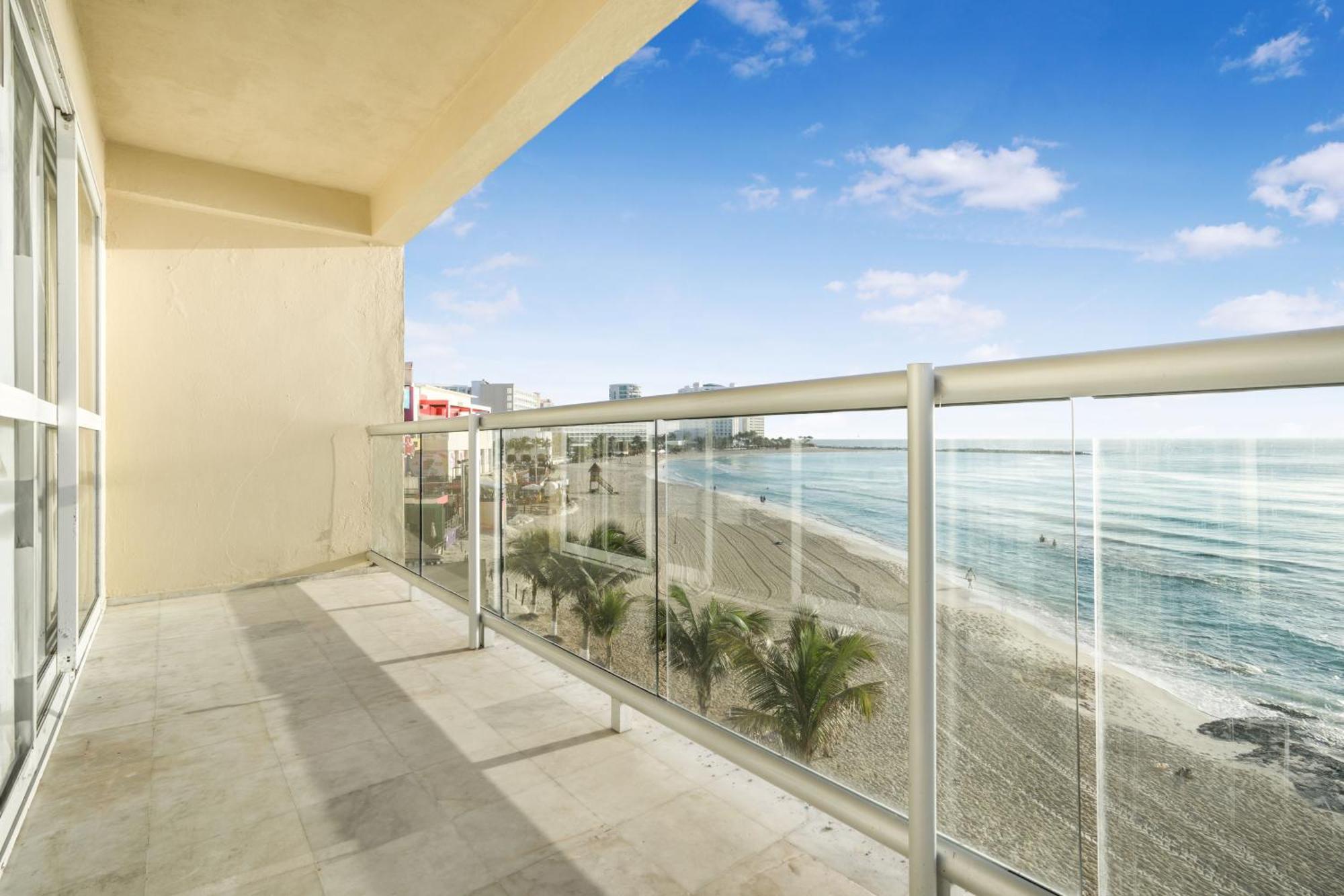 Luxury Caribbean By Salvia Beachfront Apartamento Cancún