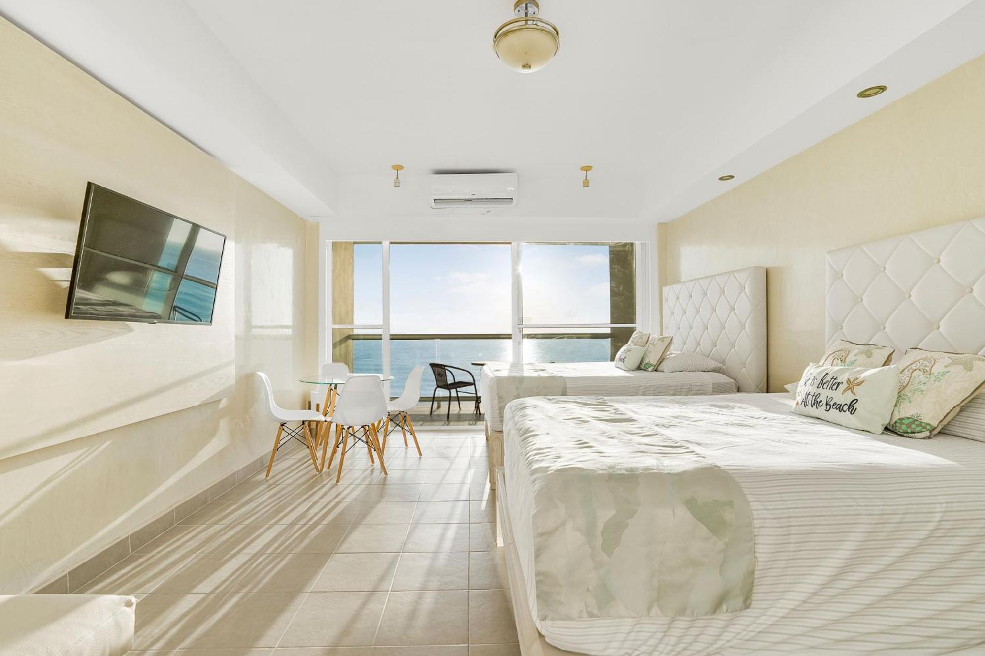 Luxury Caribbean By Salvia Beachfront Apartamento