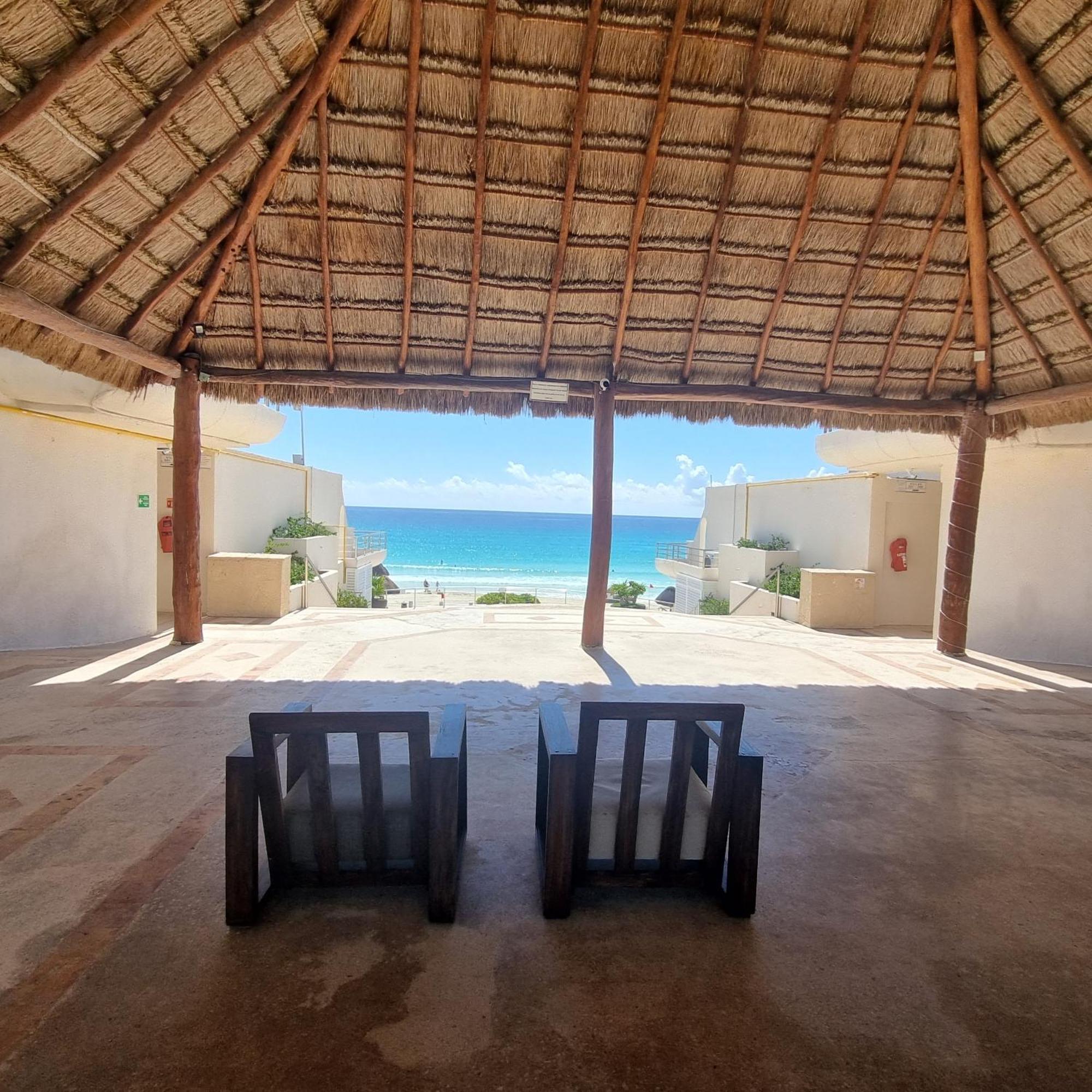 Apartment Ocean Front Marlin, Location In Zone #109